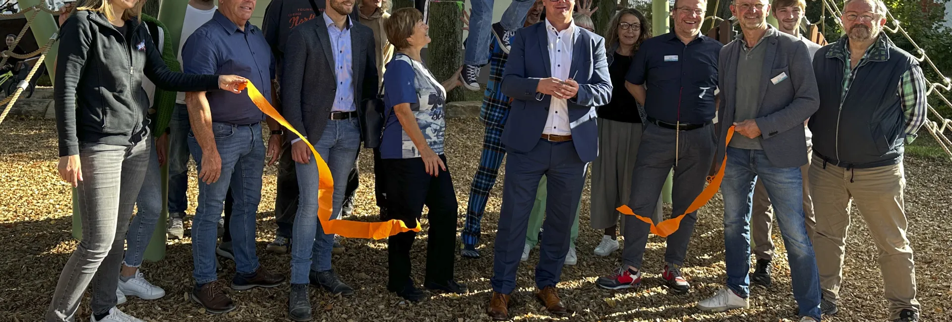  Neuer Spielplatz in Feldkirchen ist eröffnet