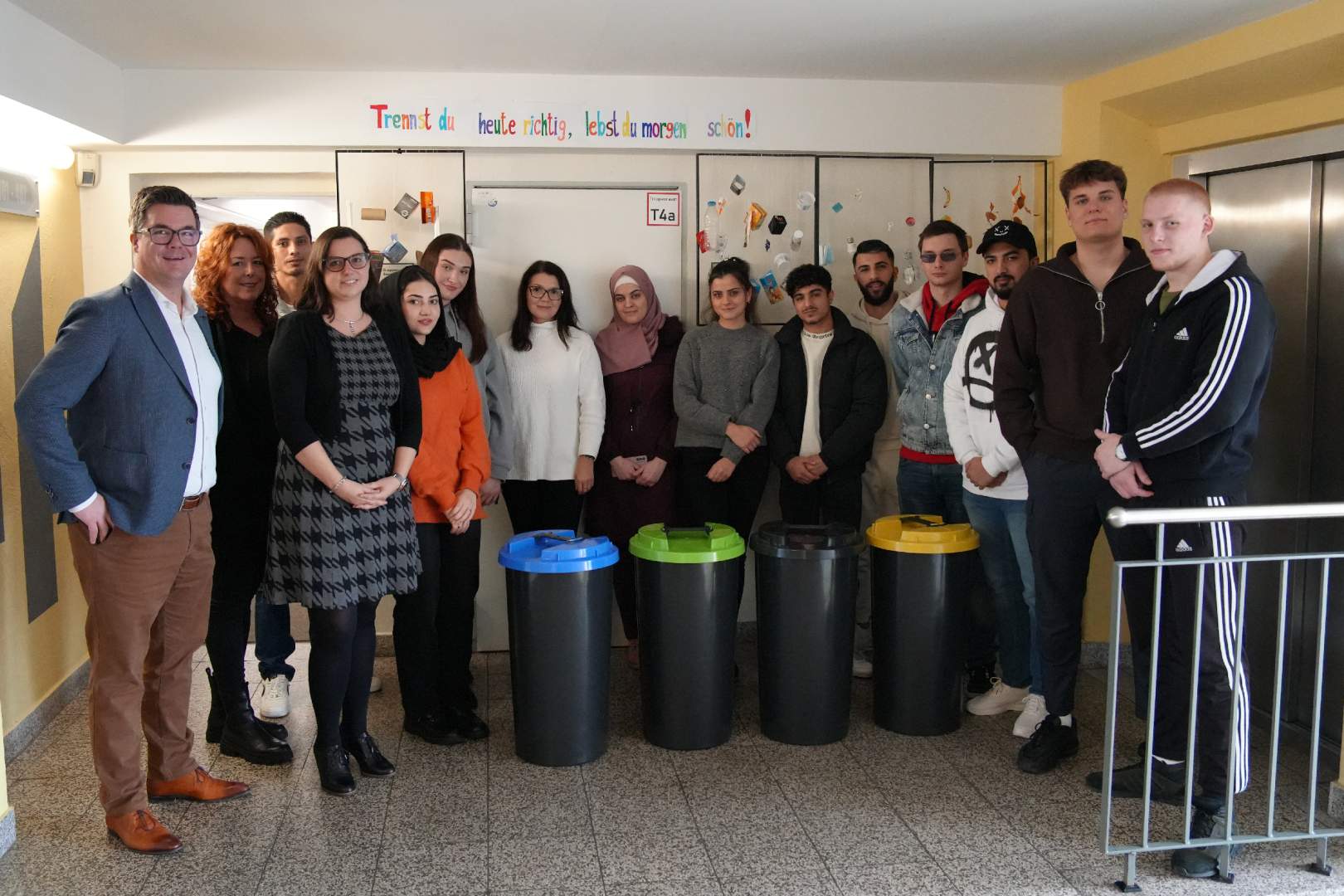 Volkshochschule vermittelt deutsche Sprache – und Wissen über Mülltrennung