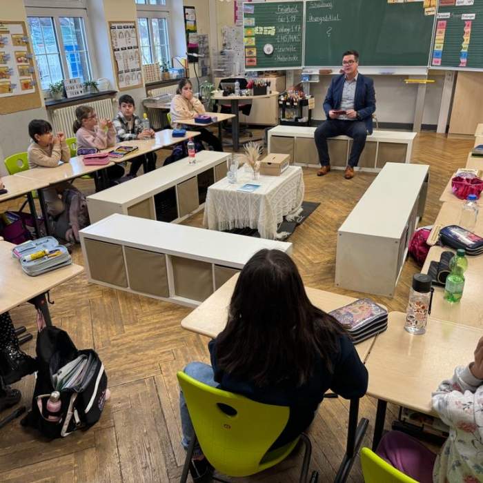 Bürgermeister Jung liest in Neuwieder Marienschule