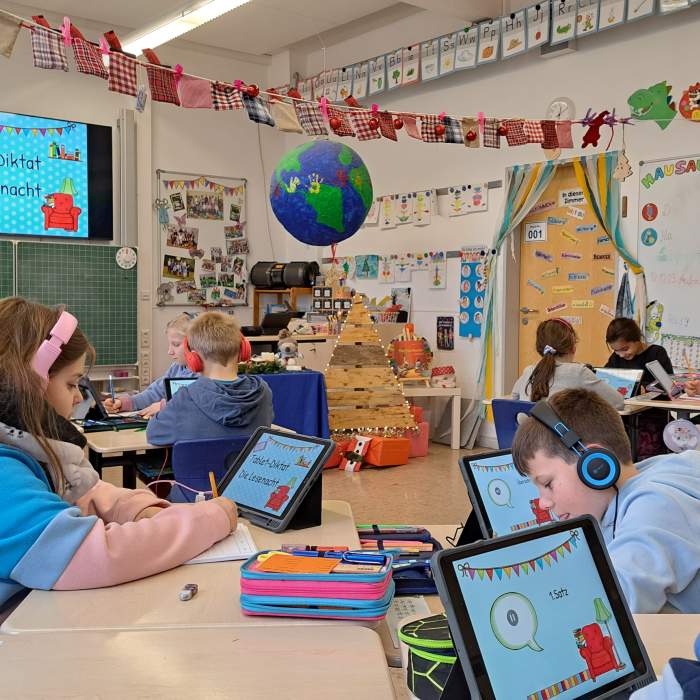 „Kinderfreundliche Kommune“: Flächendeckende Ausstattung mit Tablets - Stadt hat 1029 „mobile Endgeräte“ verteilt